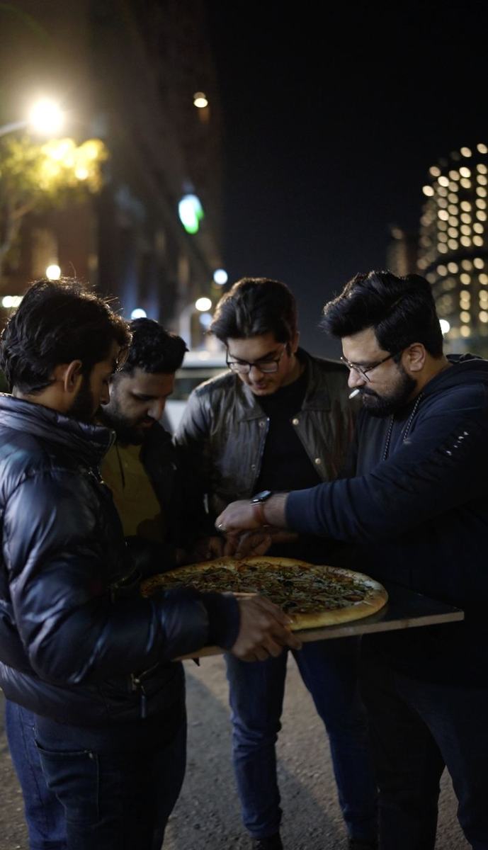 New Yorker Pizza, Film, reels and photography: still 11 from the project